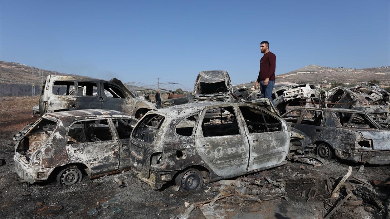 İşgalci israilliler, Batı Şeria'da bir yedek parça deposunu ateşe verdi