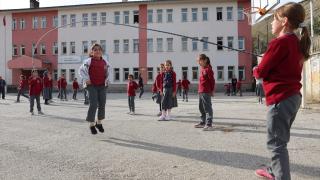 Bayburt'ta öğrenciler "zilsiz okul" uygulamasıyla zamanı iyi kullanmayı öğreniyor