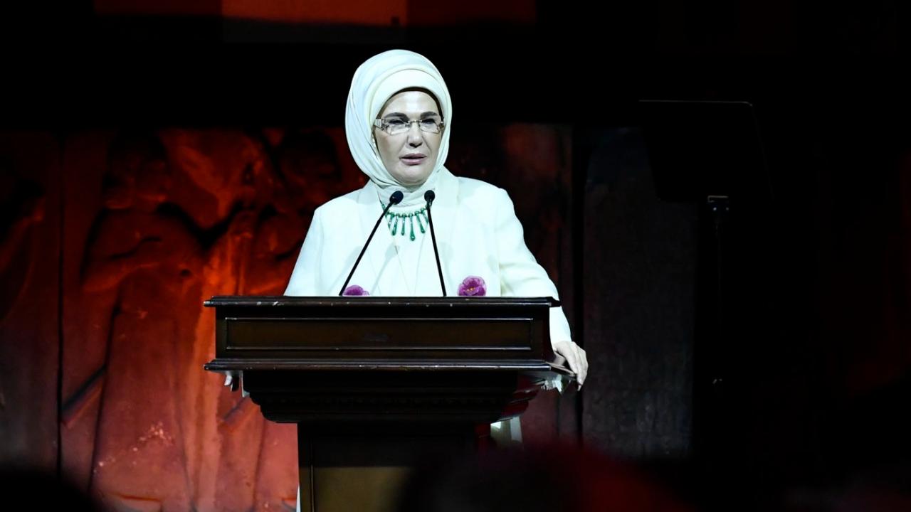 Emine Erdoğan'dan Anadoludakiler: Sof'un Zamansız Yolculuğu Sergisine ilişkin paylaşım