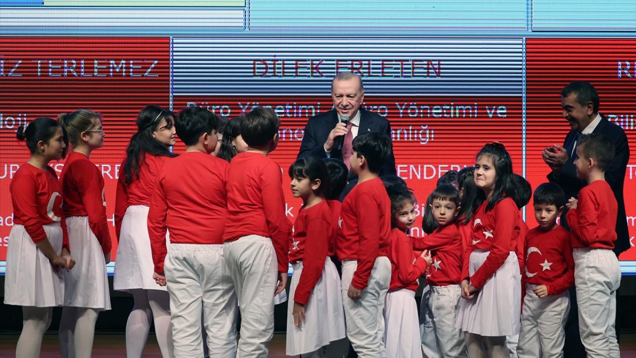 Cumhurbaşkanı Erdoğan, 24 Kasım Öğretmenler Günü ve Öğretmen Atama Programı'na katıldı