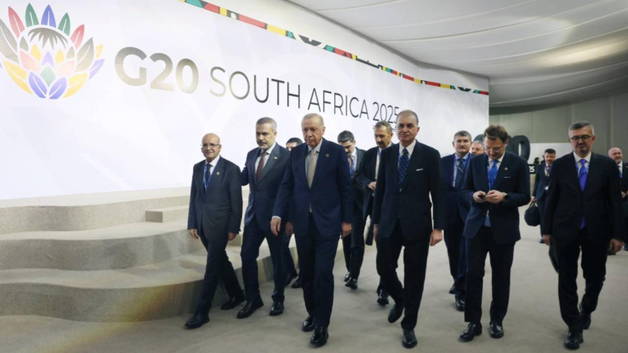 İletişim Başkanı Duran: G20 programı boyunca Türkiye hem bölgesel barış hem de küresel ekonomik istikrar için güçlü irade ortaya koydu