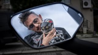 Motosikletli kedi “Gofret” İstanbul sokaklarında ilgi odağı oldu