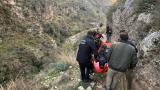 Hatay'da dağda mahsur kalan kişi kurtarıldı