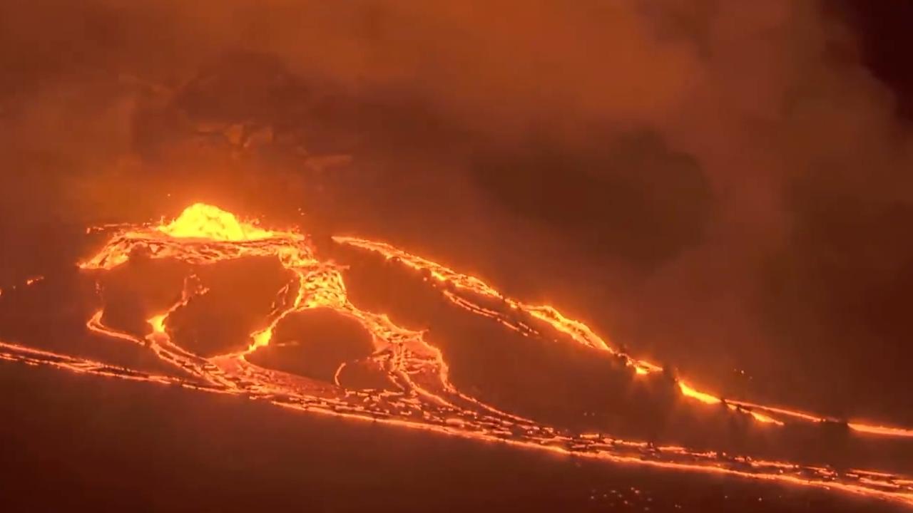 Hawaii'de Kilauea Yanardağı yeniden lav püskürttü