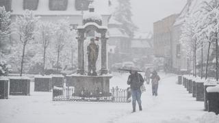 Polonya'nın güney kesimlerinde kar fırtınası etkili oldu