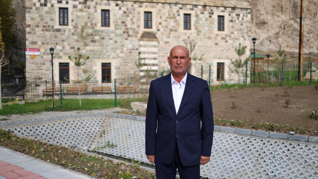 "Böyle bir yerde namaz kılmak bize de nasip oldu"