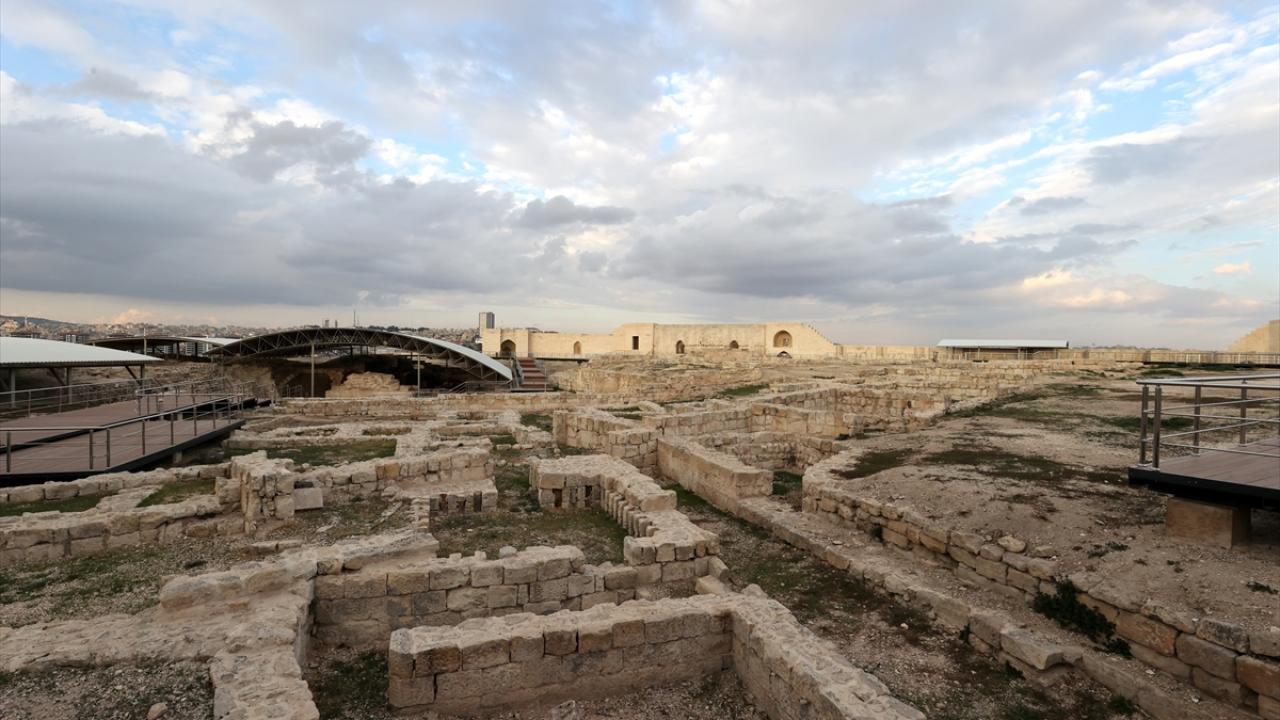 "Asrın felaketi"nde hasar gören Gaziantep Kalesi'nin restorasyonu tamamlandı