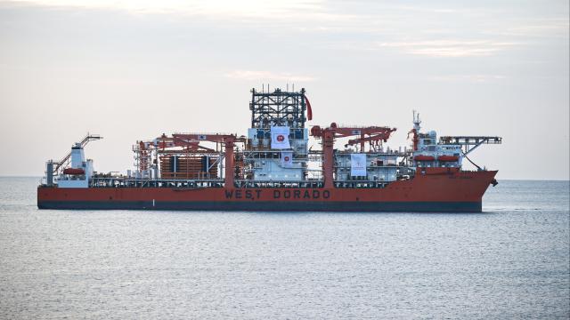 Türkiye'nin 6. derin deniz sondaj gemisi Mersin'e ulaştı