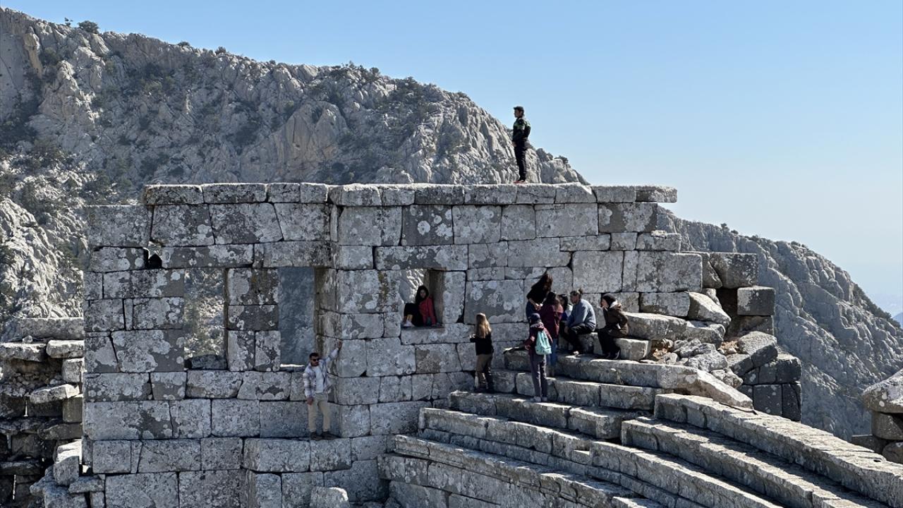 Anadolu`nun en iyi korunan antik tiyatrolarından: Aspendos