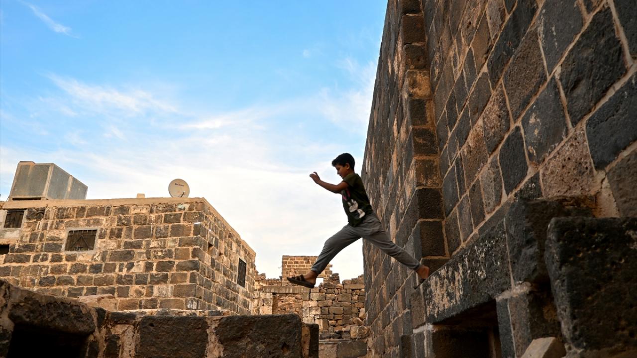 UNESCO Dünya Mirası Busra Antik Kenti, tarihi dokusunu korumaya devam ediyor