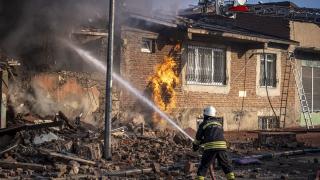 Erzurum'da iki katlı evde patlama meydana geldi: 1 yaralı