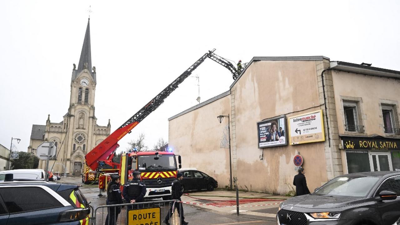 Fransa'da 3 katlı binada yangın: 5 ölü