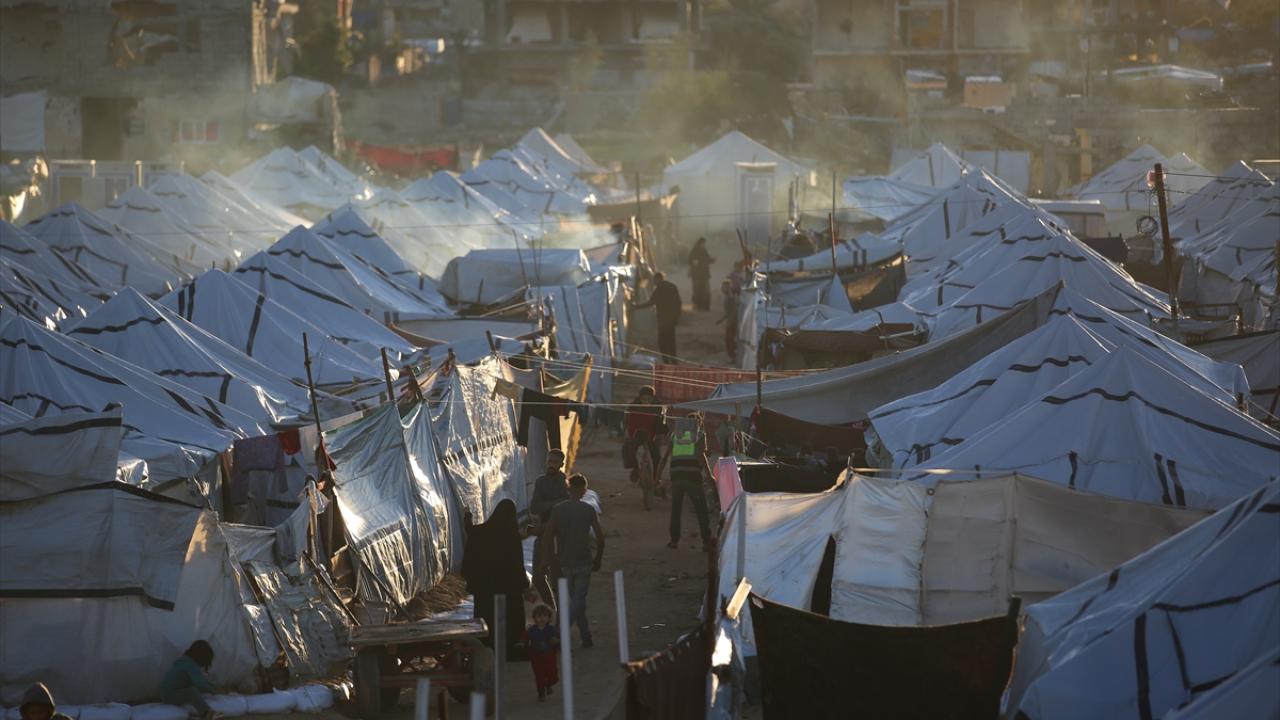 Nuseyrat Kampı’nda yıkımın gölgesinde günlük yaşam