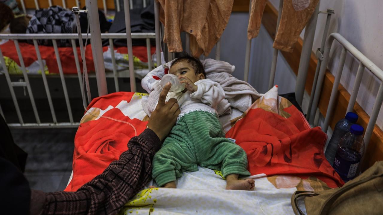 Gazze’de çocuklar ve hamile kadınlar yetersiz beslenme nedeniyle zor durumda