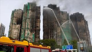 Hong Kong'da sitede çıkan yangında ölenlerin sayısı 128'e yükseldi