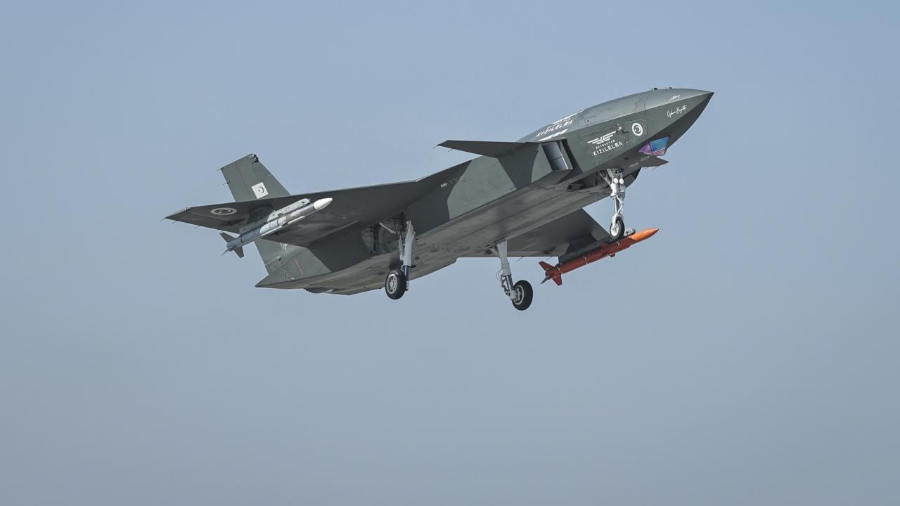 Bayraktar KIZILELMA'dan dünyada bir ilk