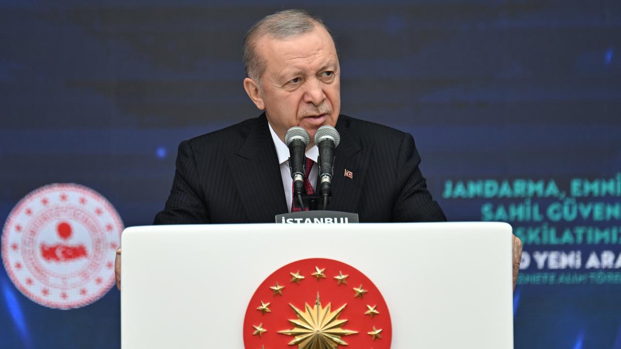 Cumhurbaşkanı Erdoğan: Hiçbir alçağa kaptıracak tek bir gencimiz yoktur