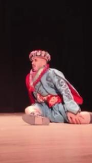 Zeybek oynarken çapraz bağları koptu