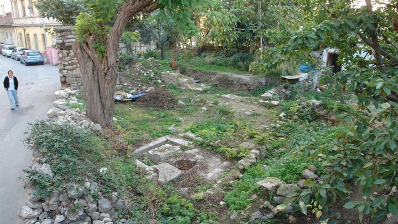 "Fatih`te 12 bin kültürel miras eserimiz var"