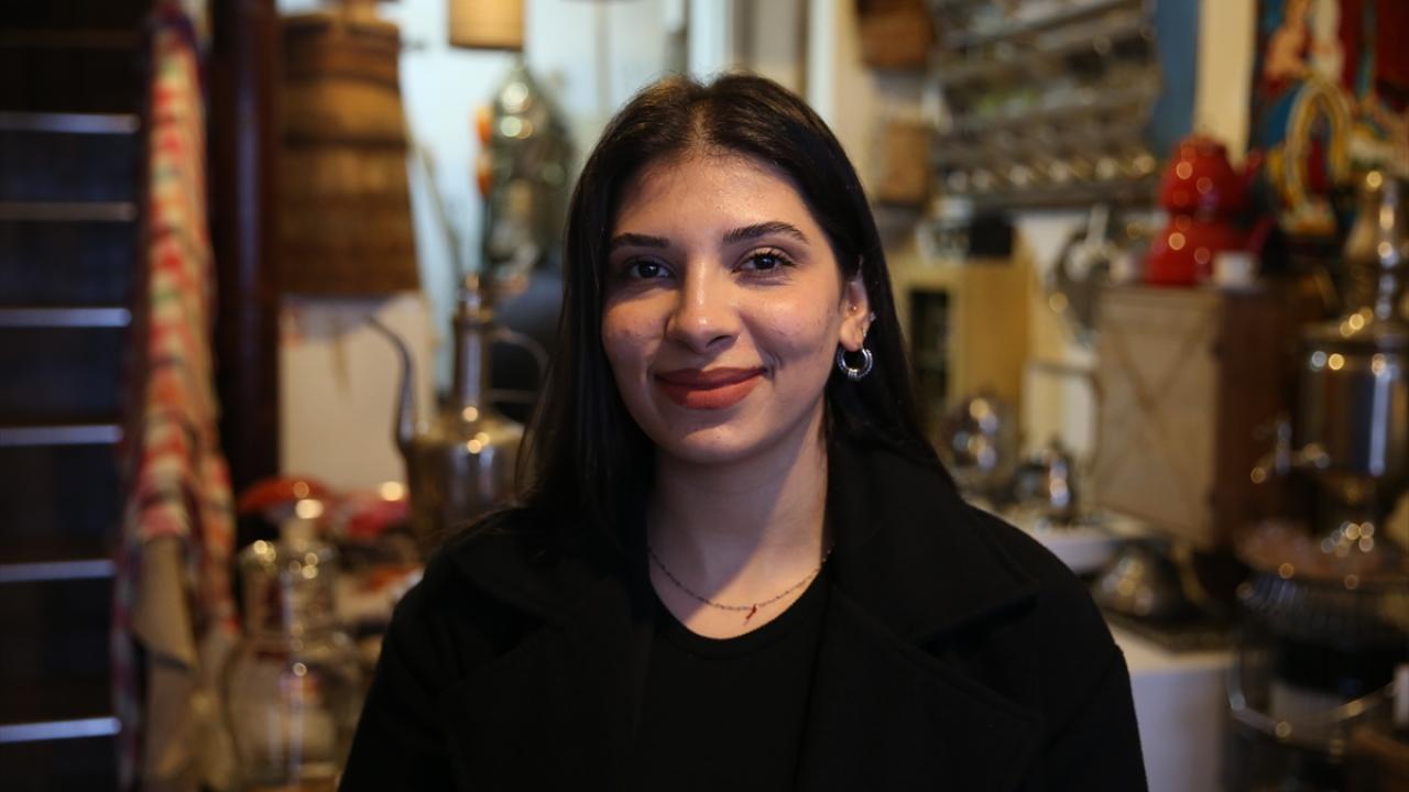 "Dükkan sahibinin bütün eşyaların hikayelerini bilmesi çok hoşuma gitti"