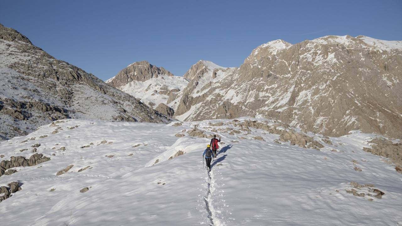 "Doğaya sahip çıkalım ve sadece ayak izlerimiz kalsın"