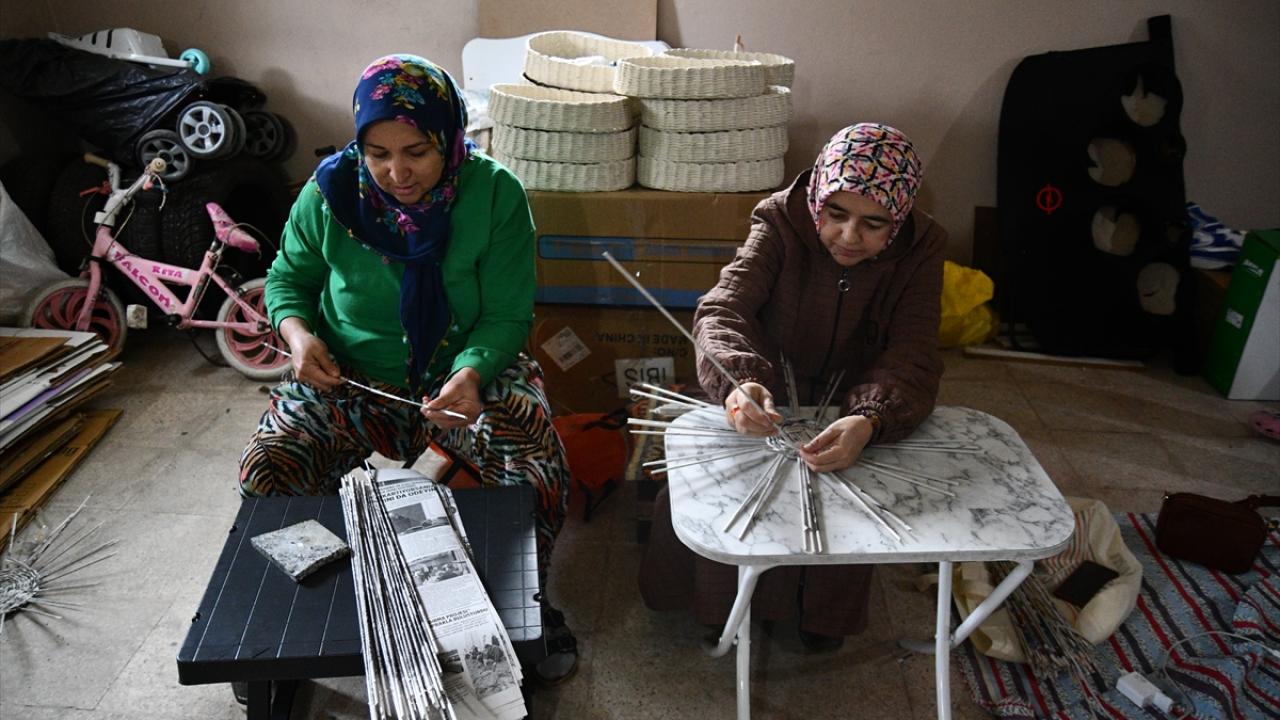 "Sallansak da toparlanmak için evlerde üretiyoruz"