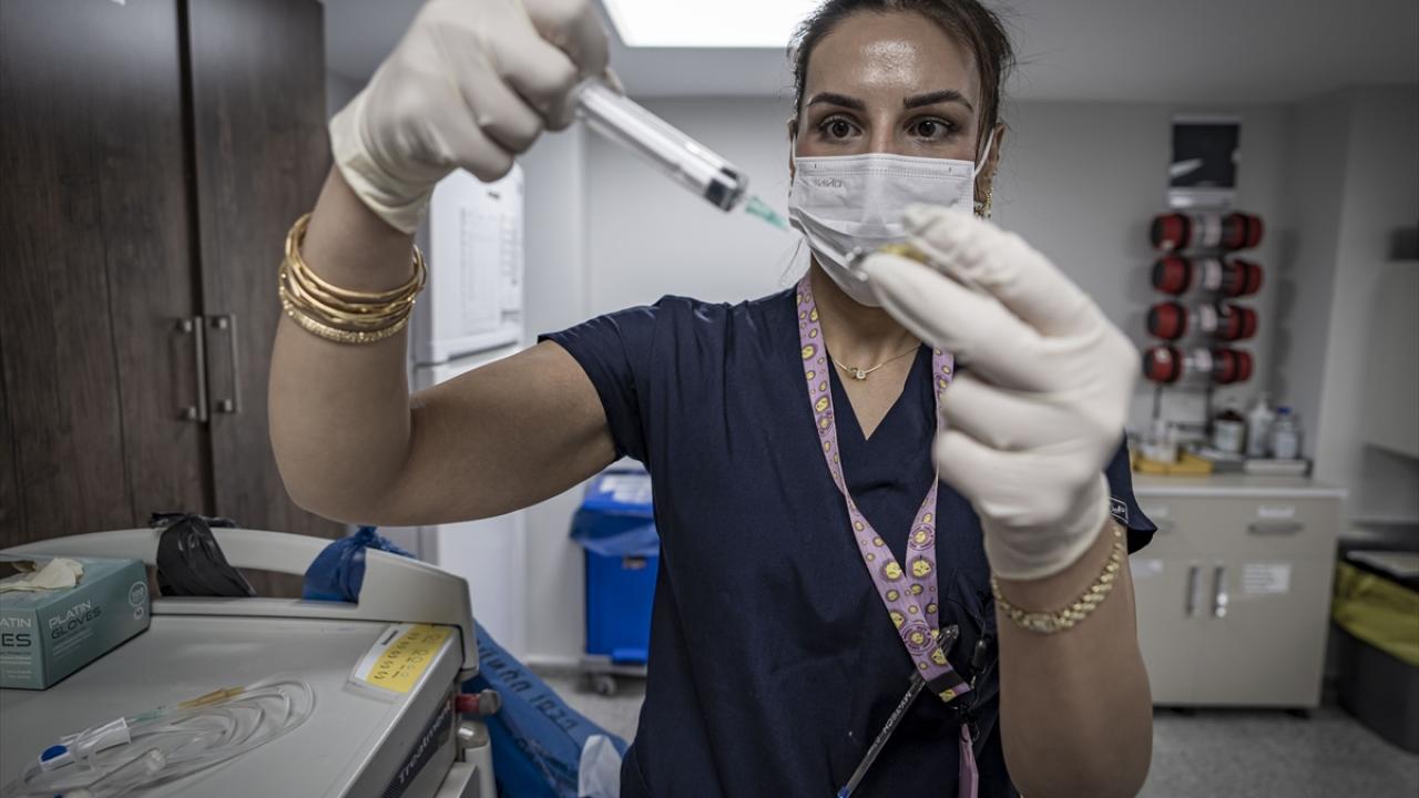 "Farklı şehirlerden hekimlerin yönlendirmesiyle hastalar bize geliyor"