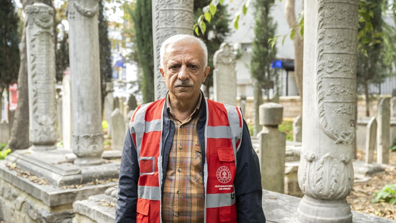 "Sosyal hayattaki statüleri mezar taşlarından anlayabiliriz"