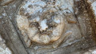 Amastris Antik Kenti'nde Medusa'nın gülümseyen figürü bulundu