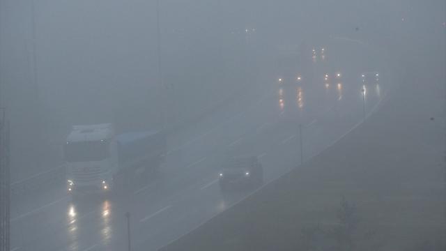 Bolu Dağı'nda sis etkili oldu