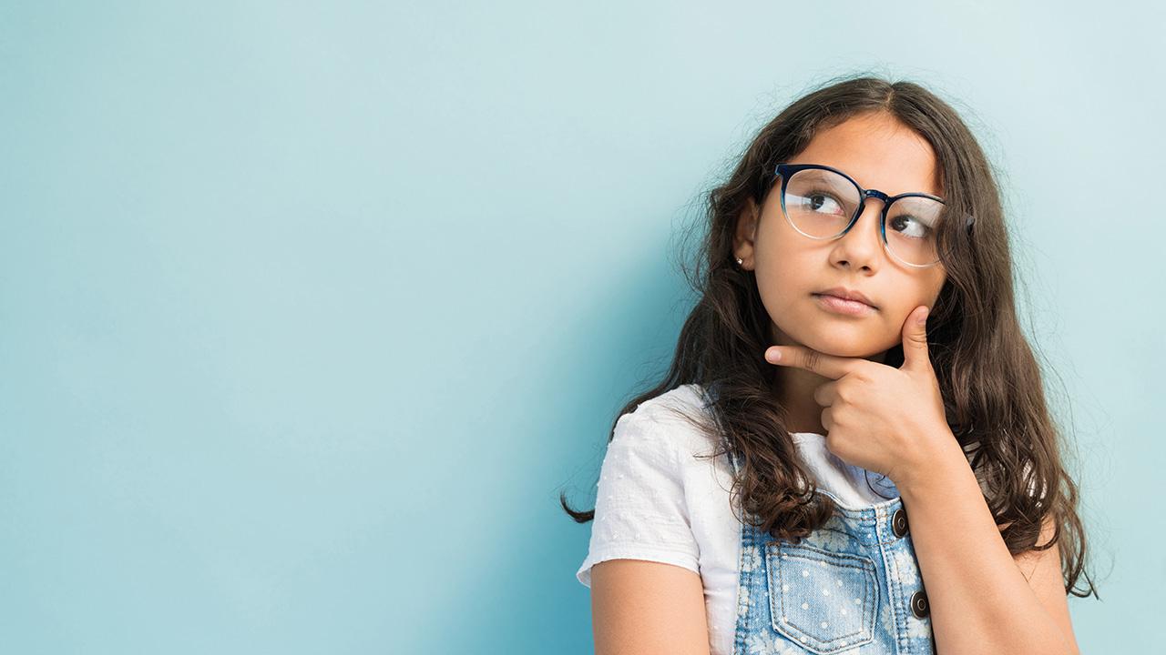 Çocuklar zıt anlamlı kelimeleri TRT Çocuk Ebeveyn Akademisi’nde öğreniyor