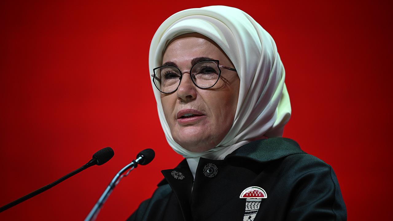 Emine Erdoğan: İsrail, gerçeğin insanlara ulaşan tüm yollarını tıkamak istiyor