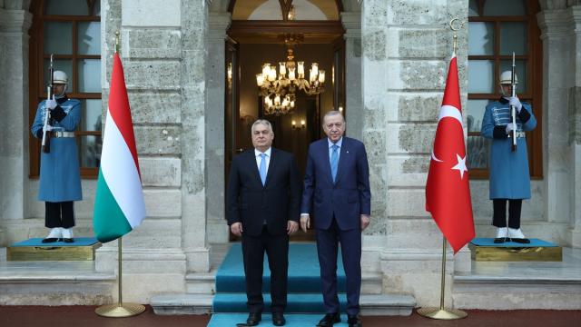 Cumhurbaşkanı Erdoğan, Macaristan Başbakanı Orban'ı resmi törenle karşıladı