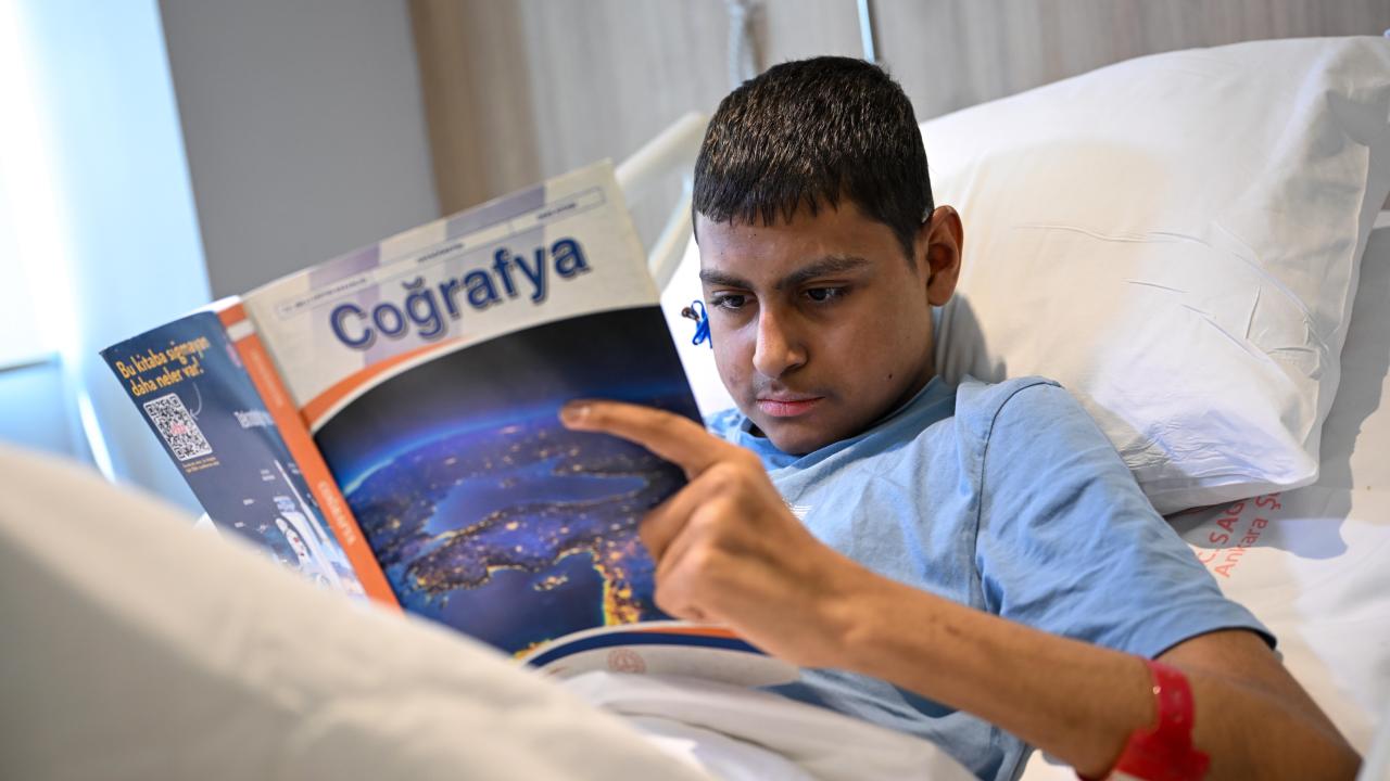 Lösemili öğrenciden hastane odasında LGS zaferi
