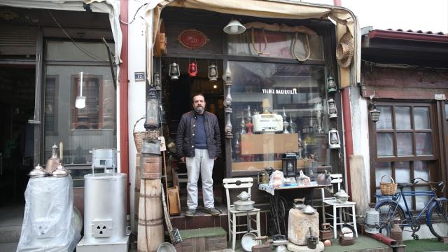 İstanbul'u bırakıp "huzur" için geldiği Kastamonu'da zamanın tanıklığını yapıyor