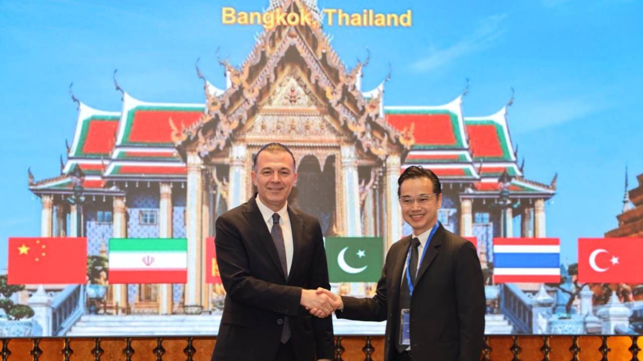 TUA Başkanı Kıraç, APSCO Konsey Başkanlığına seçildi! Türkiye'nin Uzay Ajansı Başkanı olan Kıraç, Asya-Pasifik Uzay İşbirliği Örgütü'nün Konsey Başkanlığına seçilerek önemli bir göreve getirildi.