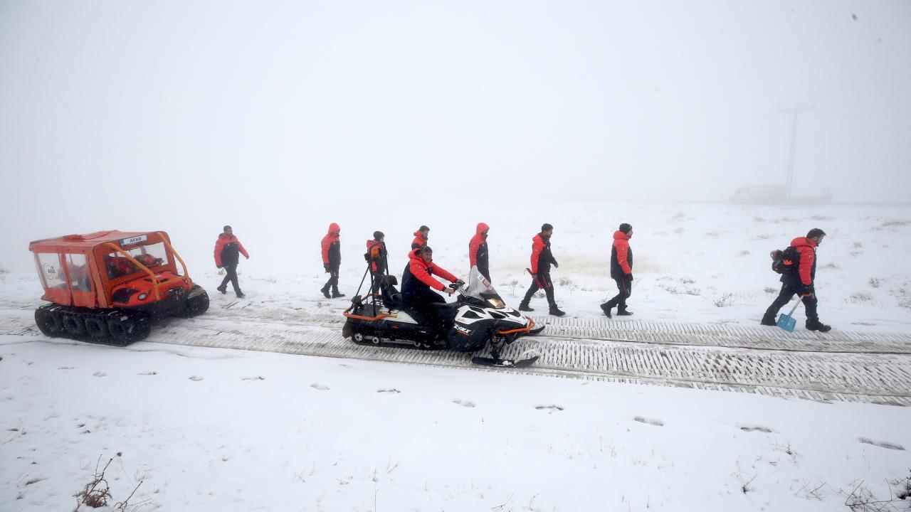 1900 rakımda zorlu tatbikat