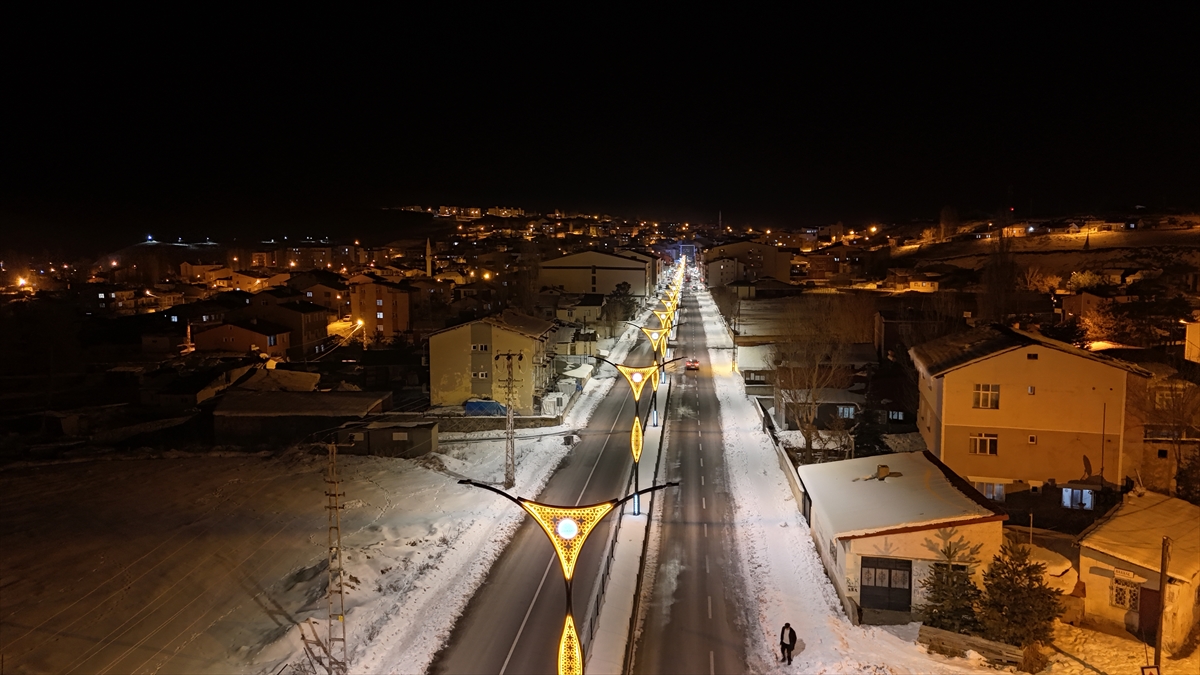 "Misafirlerin rahat etmesi için sürekli sahadayız"