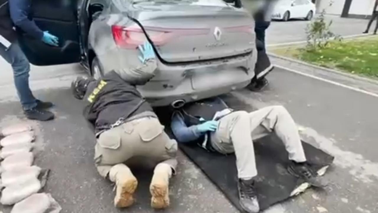 Otomobilin koltuklarına gizlenmiş 56 kilo uyuşturucu ele geçirildi
