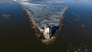 ABD'de Hudson Nehri aşırı soğuklar nedeniyle kısmen dondu