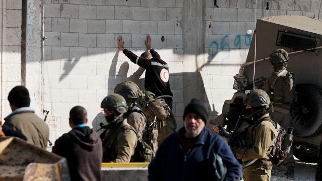 İsrail Batı Şeria'nın Nur Şems Kampı'na yönelik saldırılarını sürdürüyor