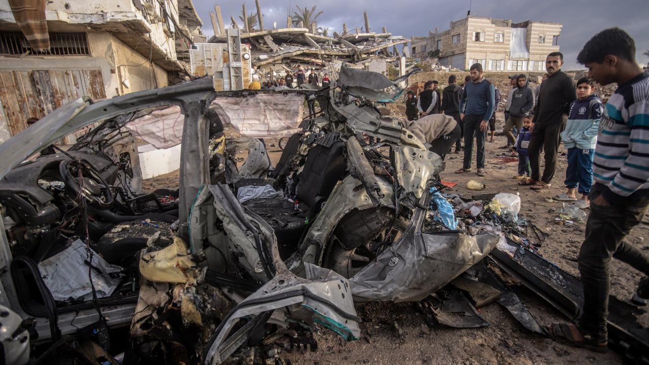 Katil İsrail'in düzenlediği saldırıda 4 Filistinli hayatını kaybetti