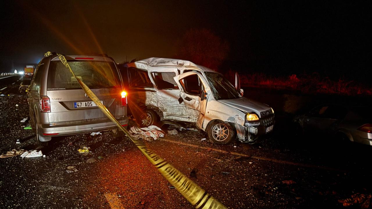 Mardin'de zincirleme trafik kazası: 3 ölü, 6 yaralı