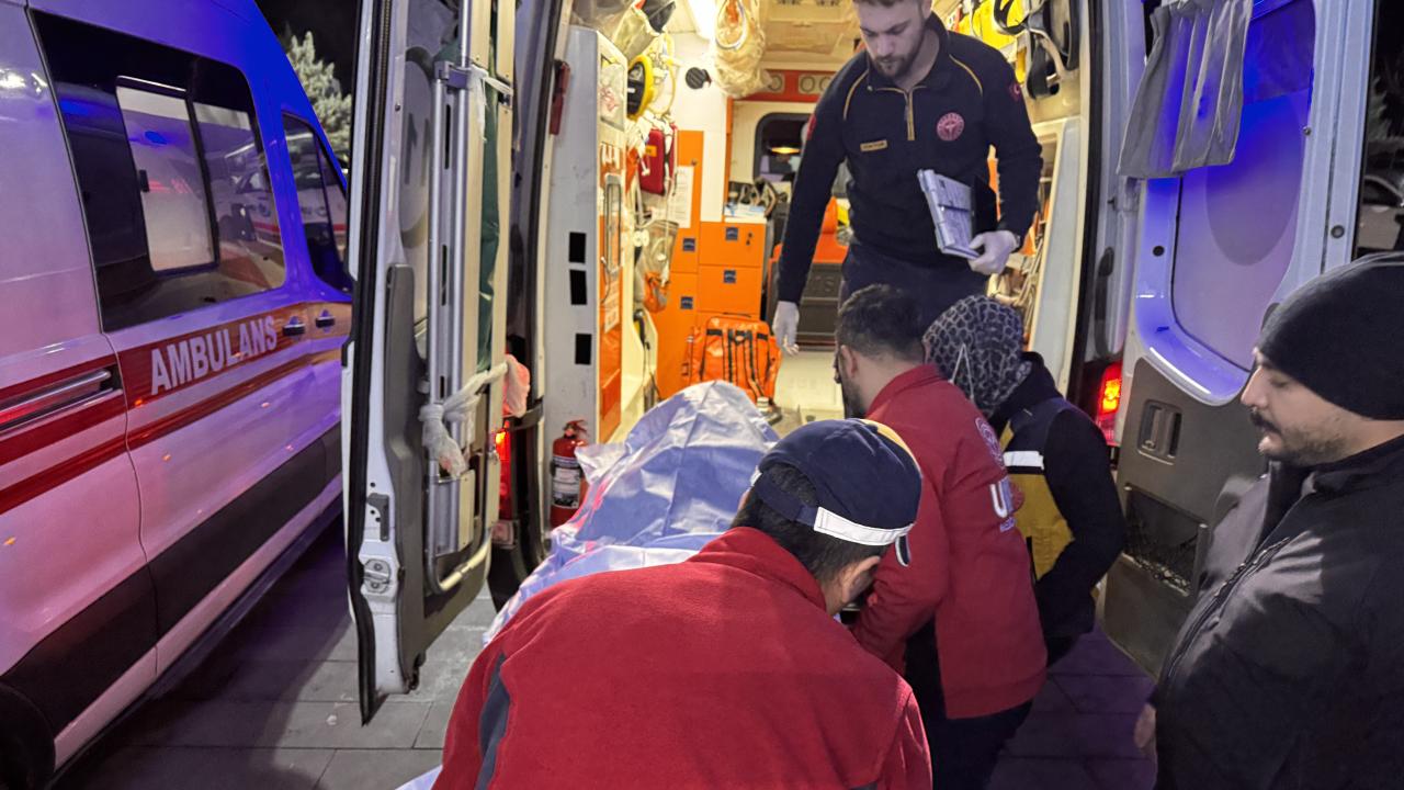 Hasan Dağında mahsur kalan öğrenciler helikopterle kurtarıldı