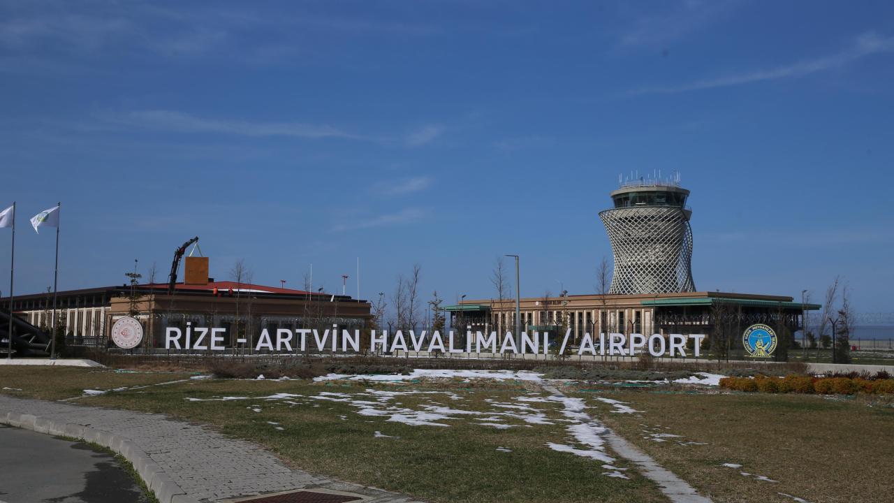 Rize-Artvin Havalimanı'nı kasımda 99 bin 528 yolcu kullandı