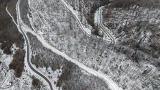 Sinop'ta kar yağışı sonrası ormanlık alanlar dronla görüntülendi