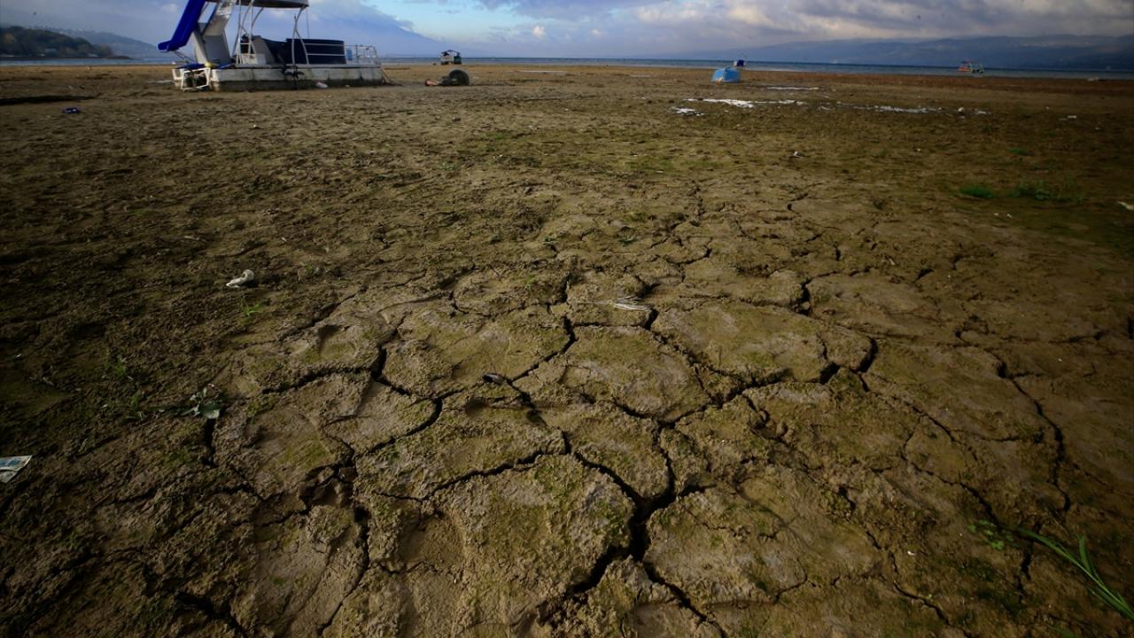 "Geleceğe daha temiz, daha güzel Sapanca Gölü sunmak adına çalışmalarımızı sürdürüyoruz"