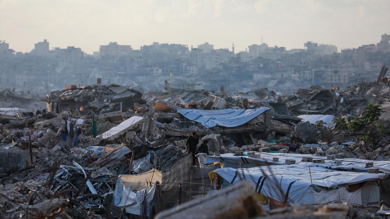 Soykırımcı İsrail’in harabeye çevirdiği Cibaliye'de günlük yaşam