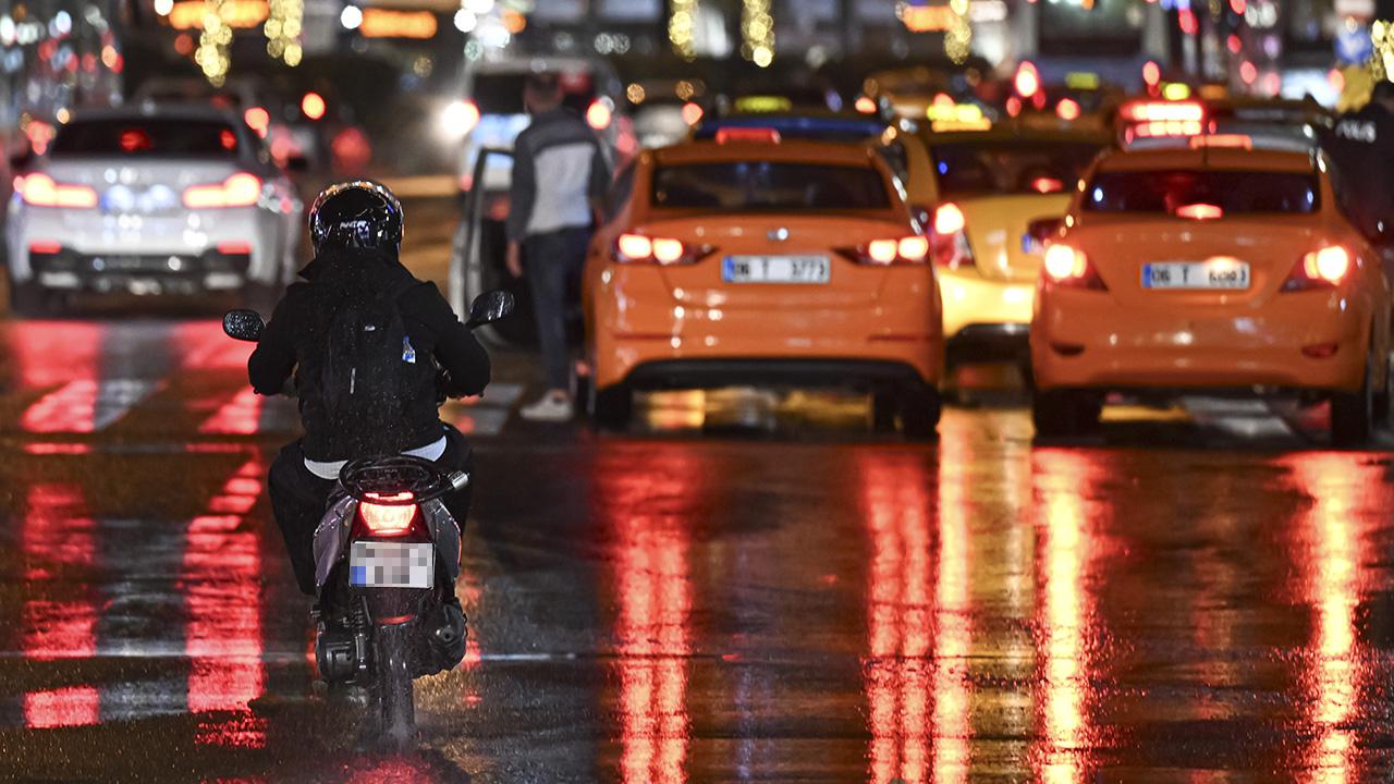 Ankara'da yılbaşında birçok yol trafiğe kapatılacak