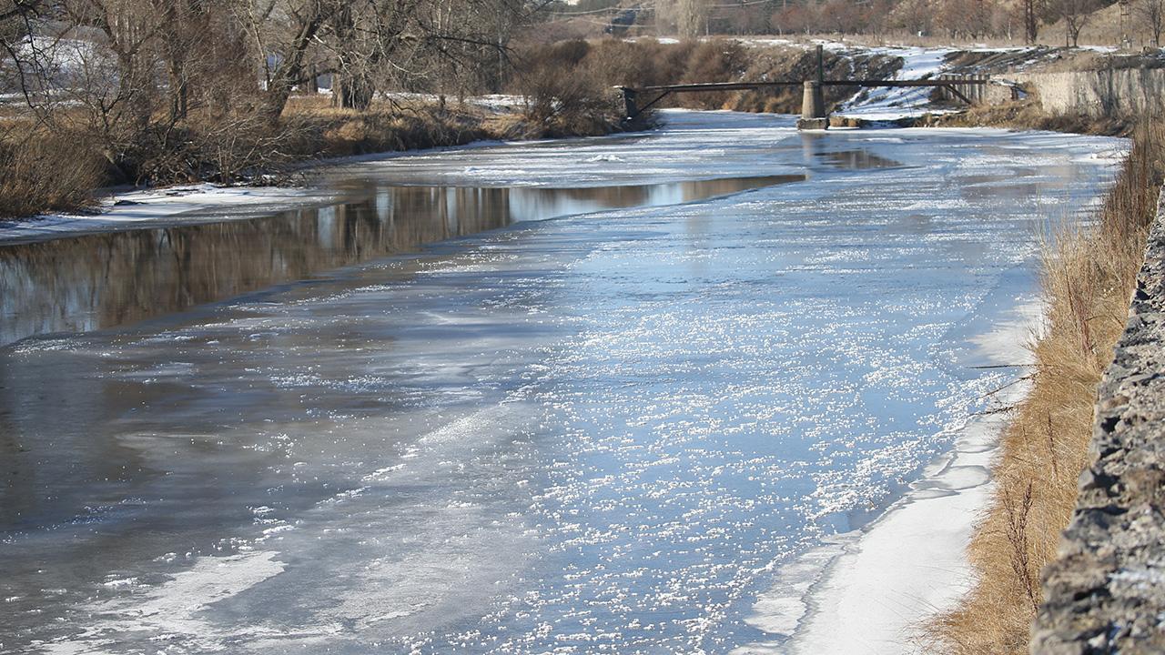 Doğu'nun dondurucu soğuklarla mücadelesi başladı: Eksi 14 dereceye düştü